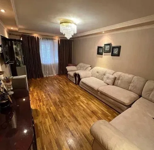 В продаже 3-комн. квартира, 90 м²