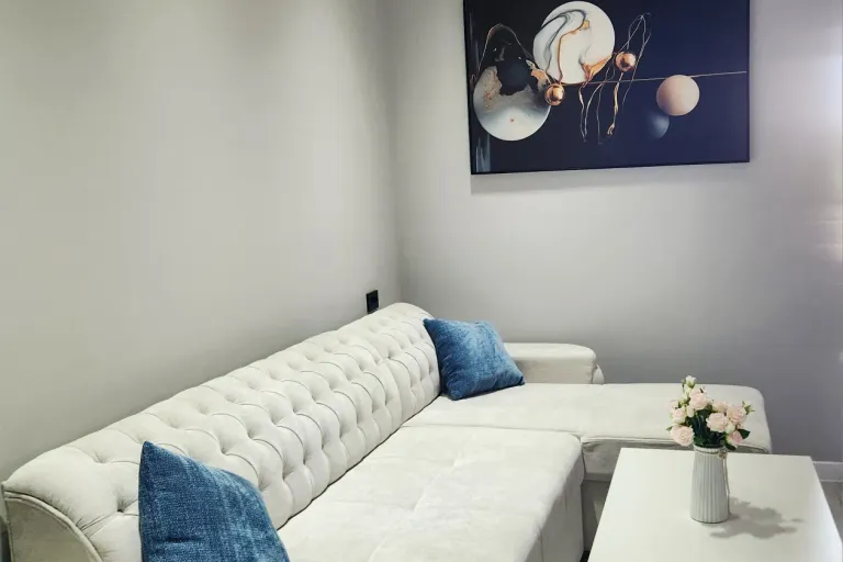 Сотувда 2 хонали квартира, 33 м²