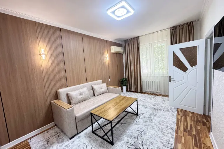 Сотувда 1 хонали квартира, 42 м²