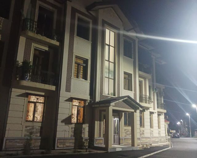 Сотувда 3 хонали квартира, 100 м²