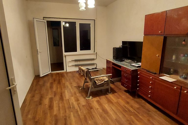 Сотувда 2 хонали квартира, 70 м²