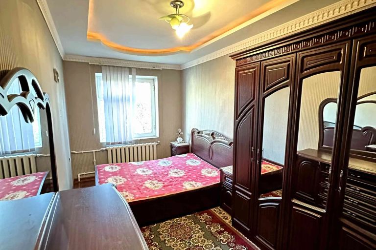 4+-комн. квартира, 97 м², 4/4 этаж