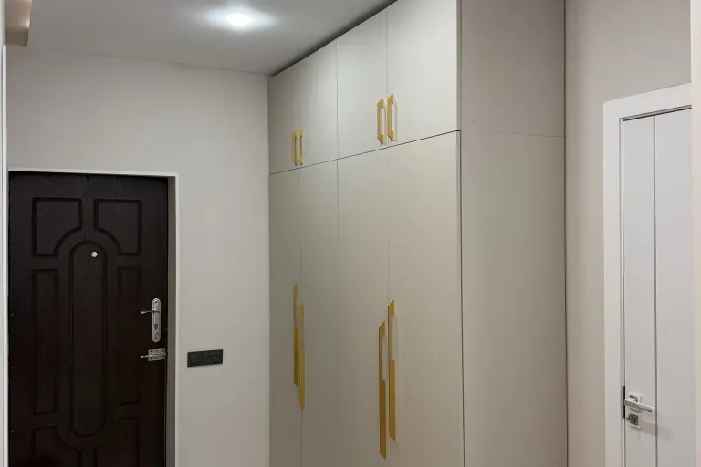 Сотувда 4 хонали квартира, 91 м²