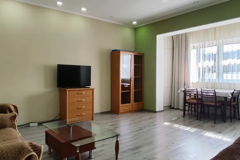 Сотувда 2 хонали квартира, 67 м²