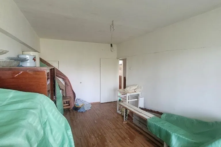 Сотувда 3 хонали квартира, 70 м²
