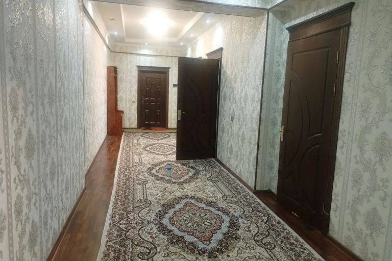 Сотувда 3 хонали квартира, 120 м²