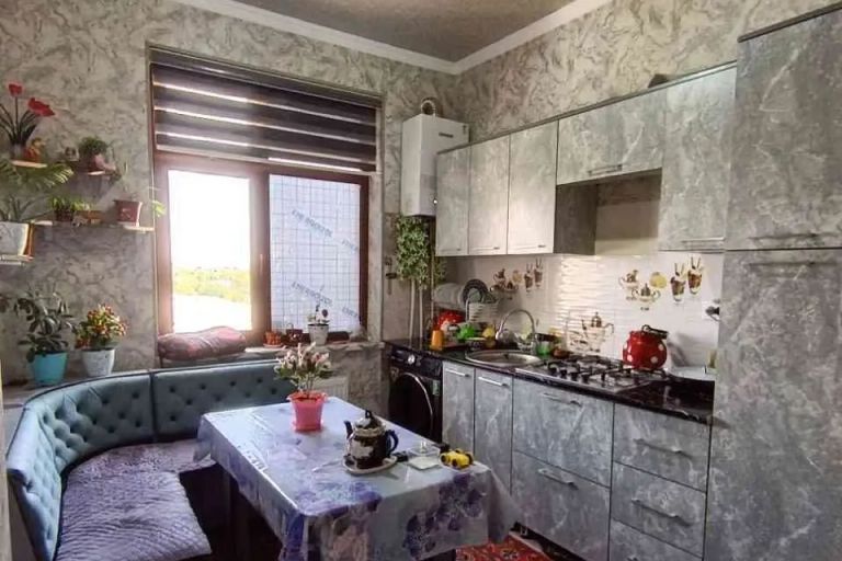 2-комн. квартира, 57 м², 5/5 этаж