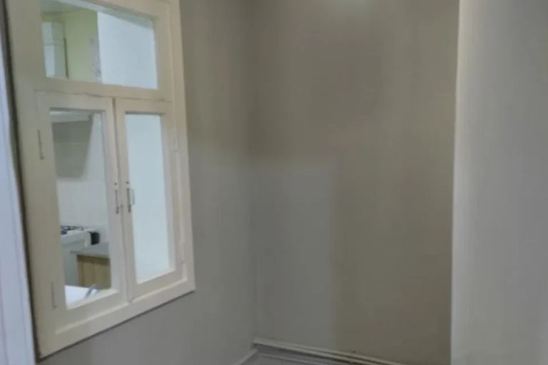 2-комн. квартира, 54 м², 4/4 этаж