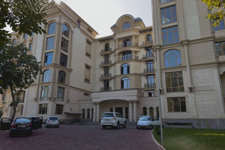 Grand Akkurgan Resident