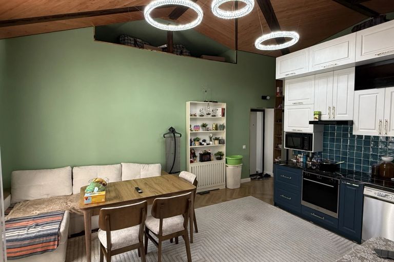 В продаже 3-комн. квартира, 53 м²