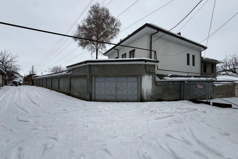 В продаже дом, 6 м², 2 этажа, 6 га