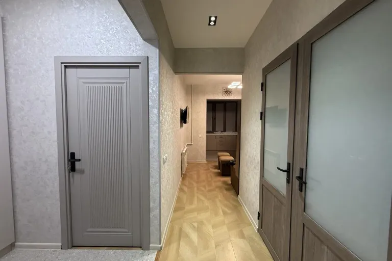 Сотувда 5 хонали квартира, 108 м²