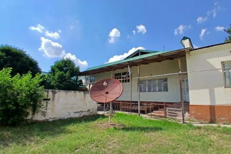 Сотувда уй, 240 м², 2 қаватли, 11 сот.