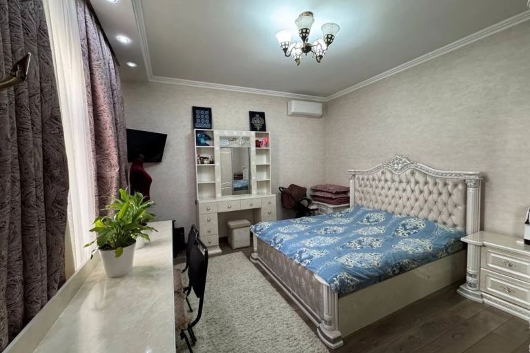 Дом, 300 м², 2 этажа, 3 сот.