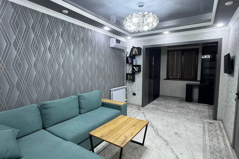 Сотувда 3 хонали квартира, 52 м²