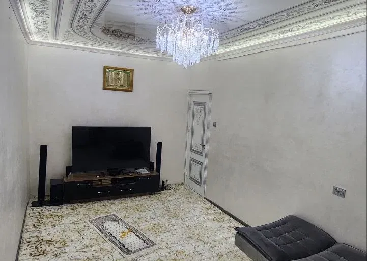 Сотувда 4 хонали квартира, 90 м²