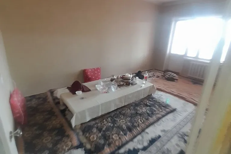 Сотувда 2 хонали квартира, 60 м²