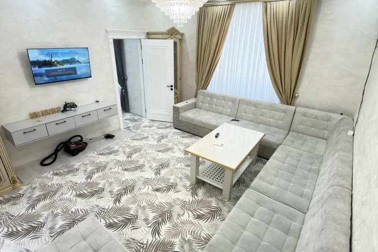Сотувда 3 хонали квартира, 70 м²