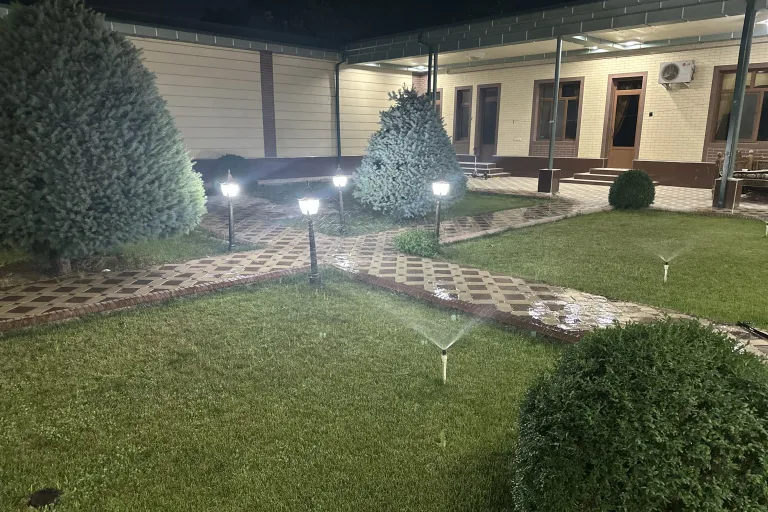Сотувда уй, 300 м², 1 қаватли, 8 сот.
