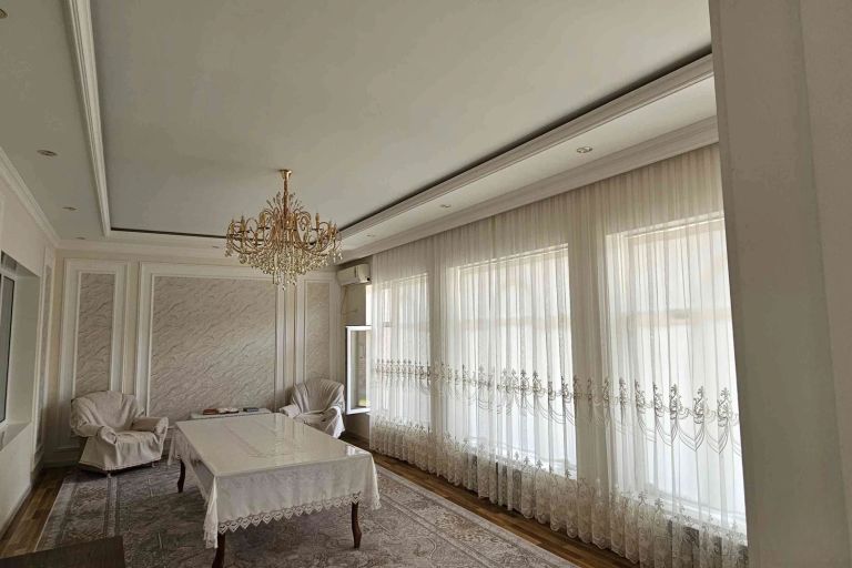 Дом, 780 м², 1 этаж, 8 сот.