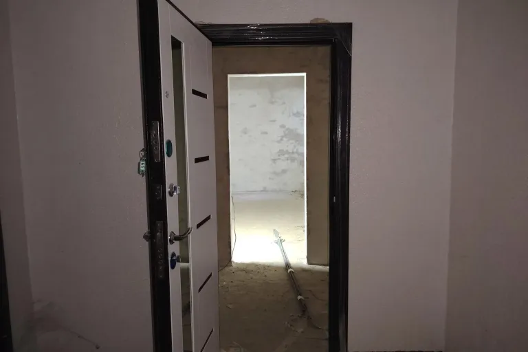 Сотувда 1 хонали квартира, 42 м²