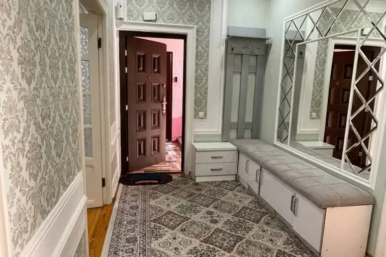 Сотувда 4 хонали квартира, 90.44 м²