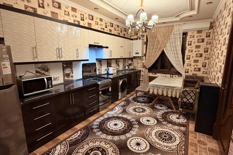 В продаже 4-комн. квартира, 127 м²