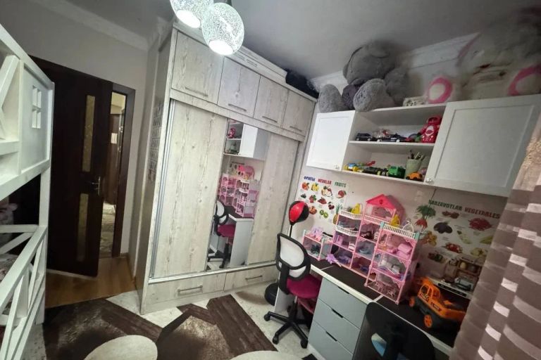 3-комн. квартира, 72 м², 2/3 этаж