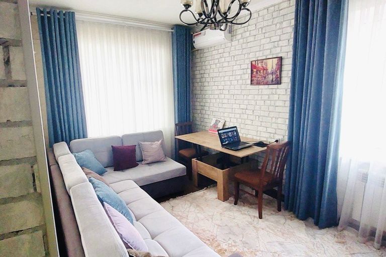 2-комн. квартира, 65 м², 8/9 этаж