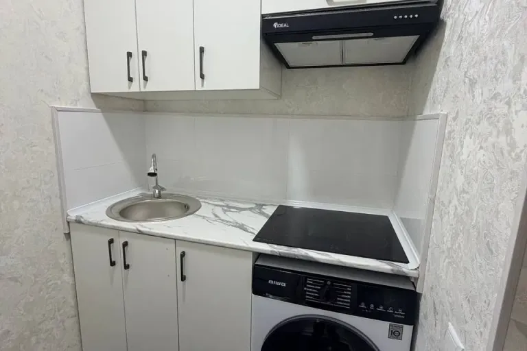 Сотувда 1 хонали квартира, 20 м²