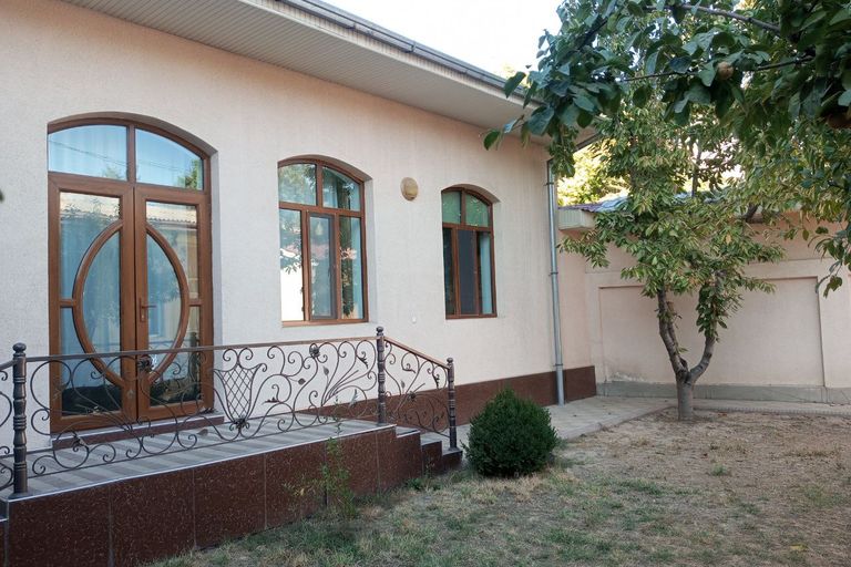 Дом, 300 м², 2 этажа, 7 сот.