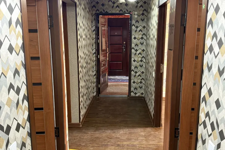 Сотувда 3 хонали квартира, 75 м²