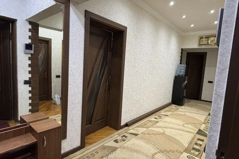 4+-комн. квартира, 96 м², 3/9 этаж