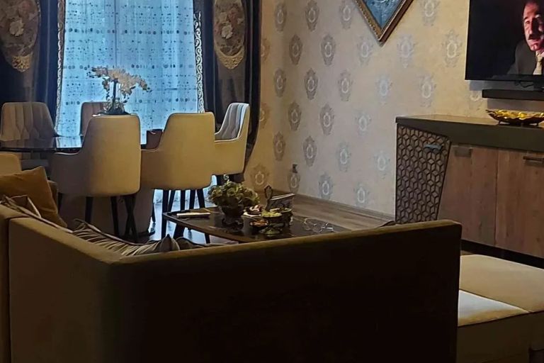 4+-комн. квартира, 128 м², 2/6 этаж