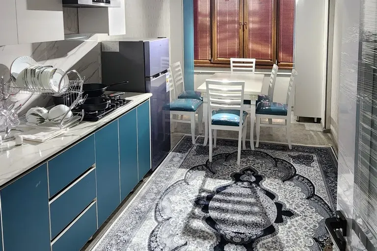Сотувда 2 хонали квартира, 60 м²