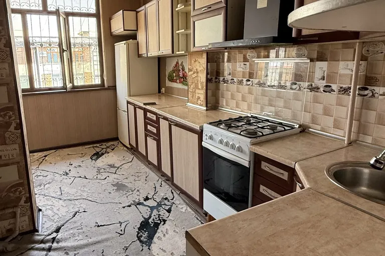 В продаже 4-комн. квартира, 86 м²