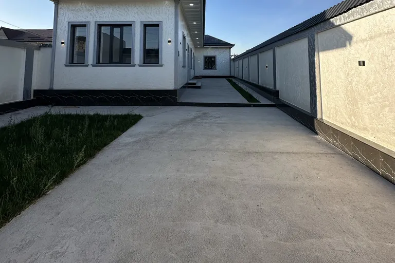 В продаже дом, 200 м², 1 этаж, 3,3 сот.