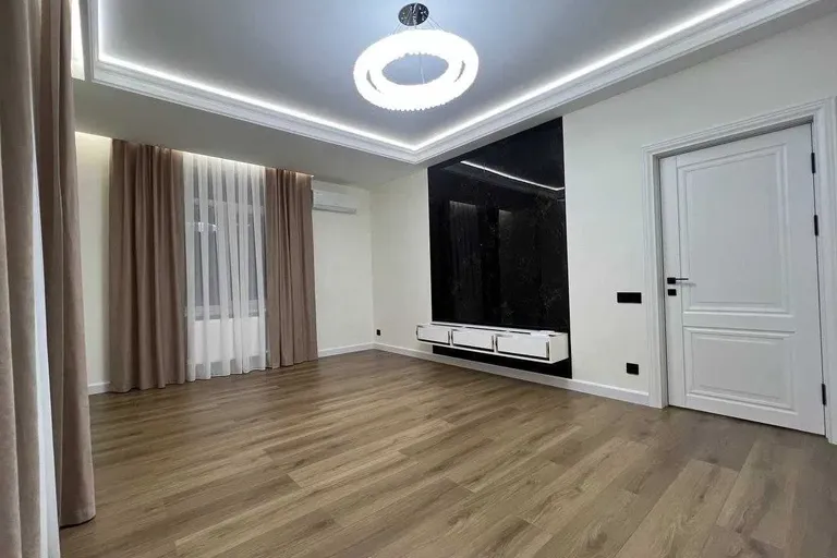 Сотувда 3 хонали квартира, 86 м²