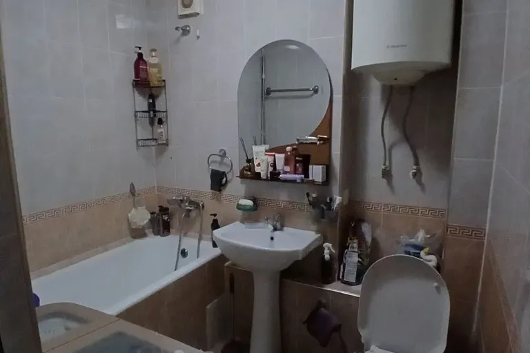 Сотувда 3 хонали квартира, 67 м²