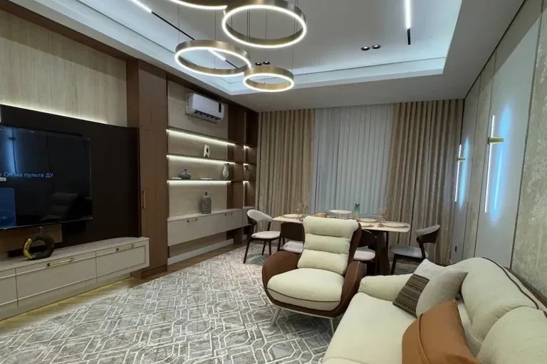 В продаже 5-комн. квартира, 151 м²