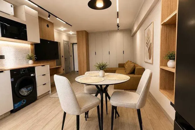 В продаже 4-комн. квартира, 37 м²