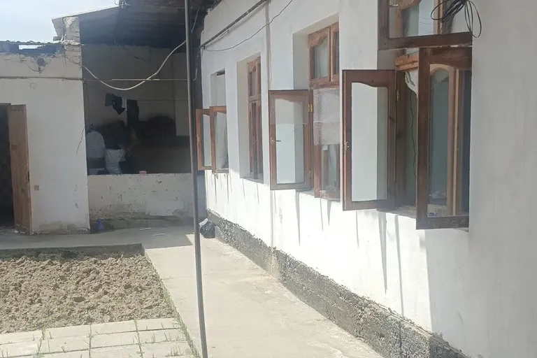 Сотувда уй, 310 м², 1 қаватли, 3,1 сот.