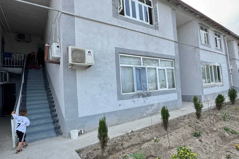 Сотувда 3 хонали квартира, 68 м²