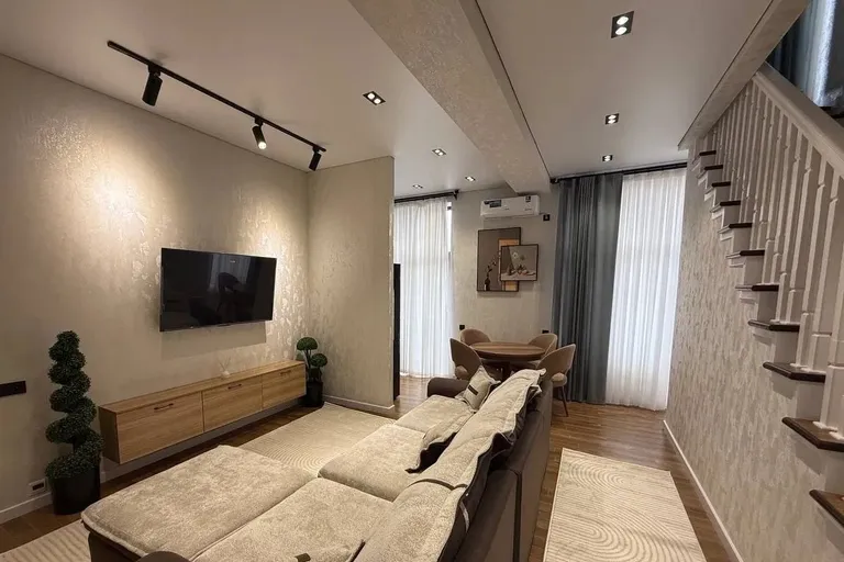 В продаже 3-комн. квартира, 100 м²