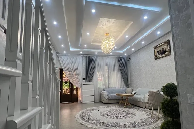 Сотувда уй, 160 м², 2 қаватли, 1,6 сот.