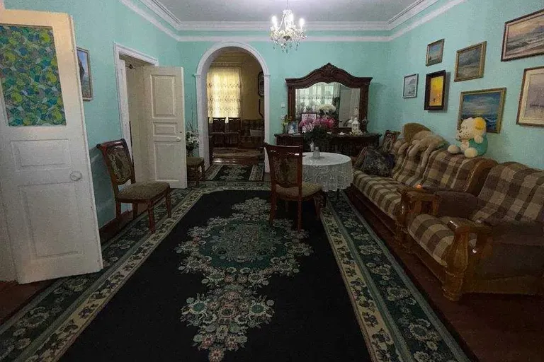 В продаже дом, 200 м², 1 этаж, 5,5 сот.
