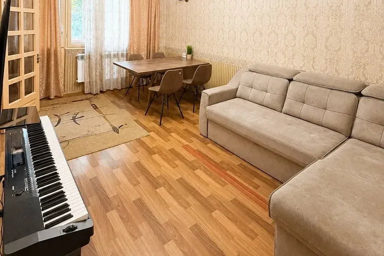 В продаже 4-комн. квартира, 80 м²