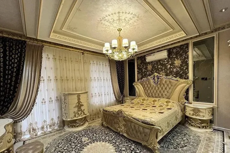 В продаже 4-комн. квартира, 135 м²