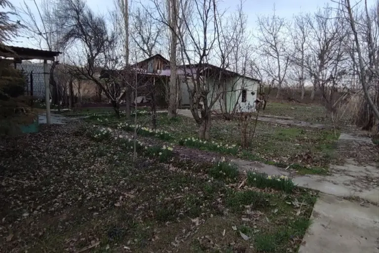 В продаже земля, 6 сот.