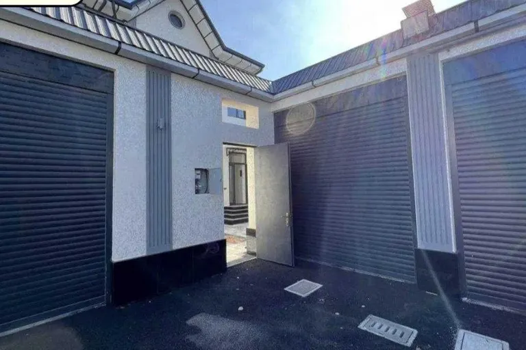 В продаже дом, 250 м², 2 этажа, 1,2 сот.
